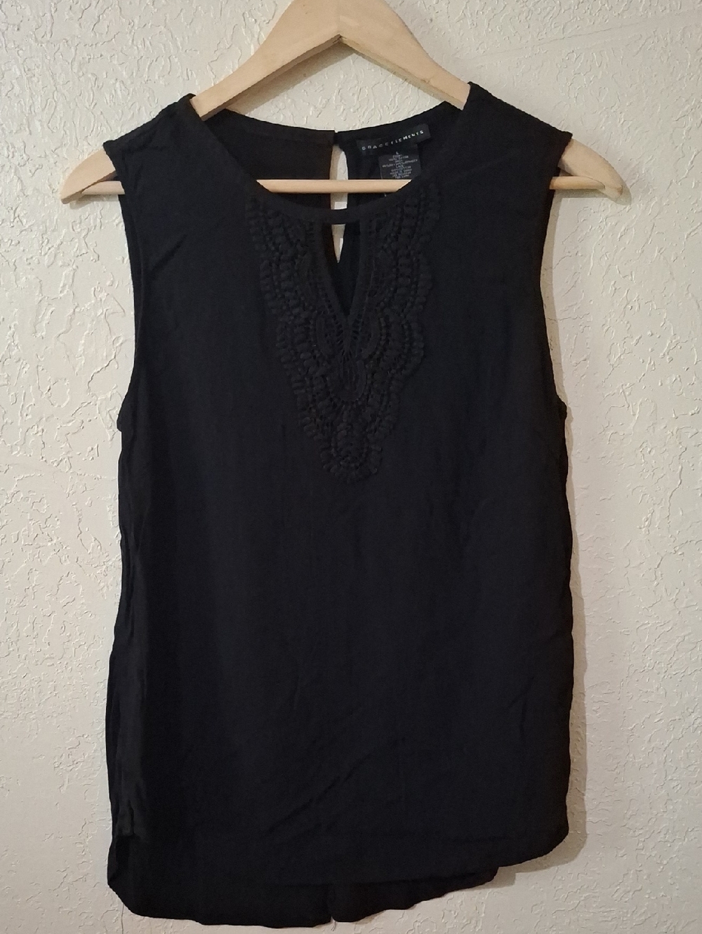 Grace Elements Black Sleeveless V-Neck Camisole with Crochet Detail